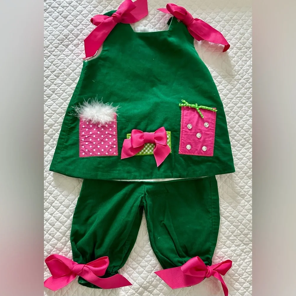 Bailey Boys Corduroy Two Piece Set with Bow Detail in Green and Pink Size 9M